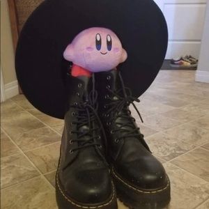 Meet your Posher, Liana